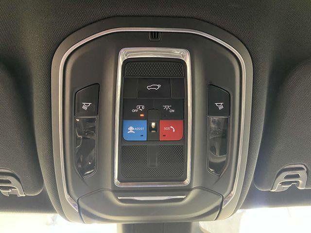 Jeep Wagoneer L  2024