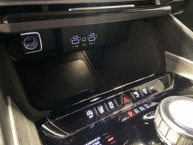 Jeep Wagoneer L  2024