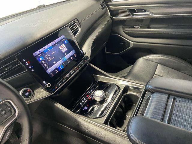 Jeep Wagoneer L  2024