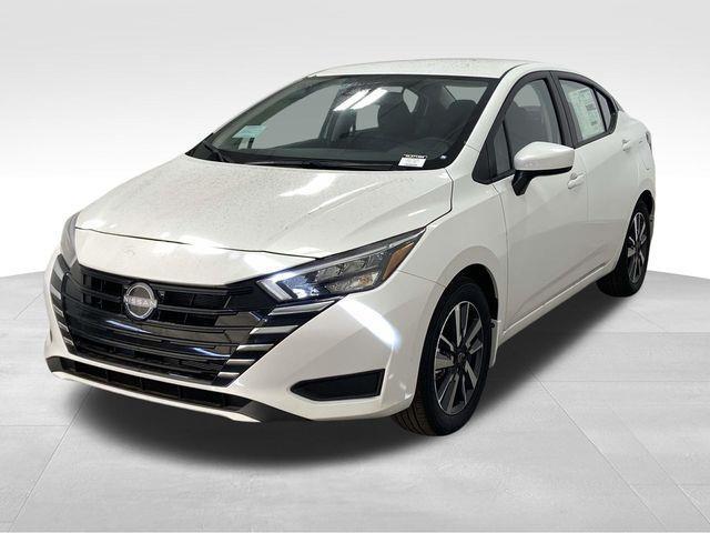 Nissan Versa  2025