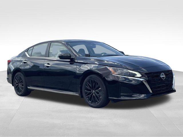 Nissan Altima  2025