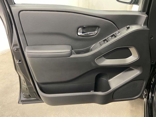 Nissan Frontier  2025