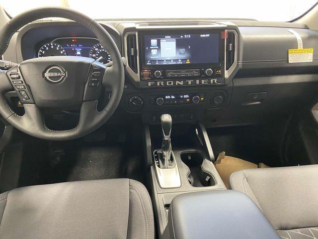 Nissan Frontier  2025