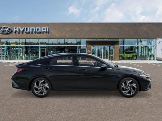 Hyundai Elantra  2025