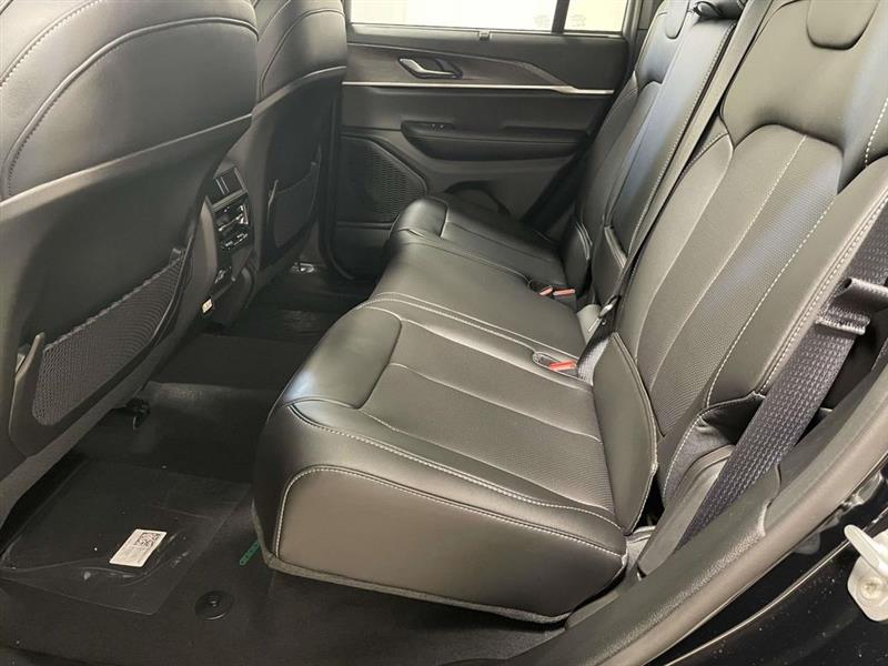 Jeep Grand Cherokee  2025