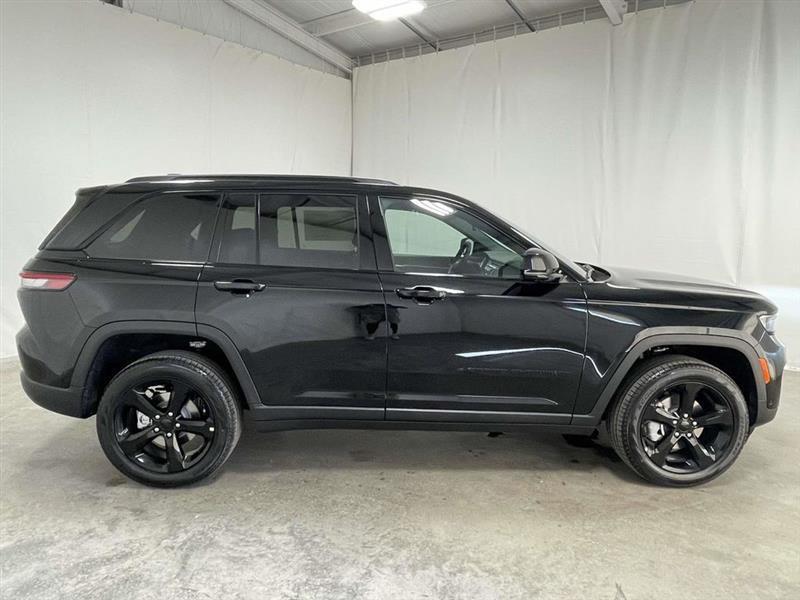Jeep Grand Cherokee  2025