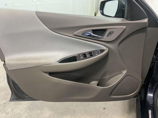 Chevrolet Malibu  2023