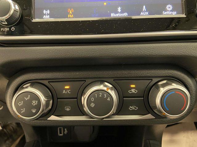 Nissan Versa  2025 Nissan Versa  2025