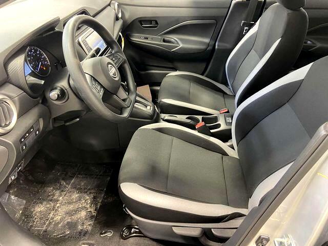 Nissan Versa  2025