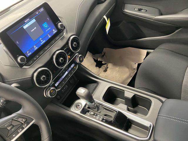 Nissan Sentra  2025 Nissan Sentra  2025