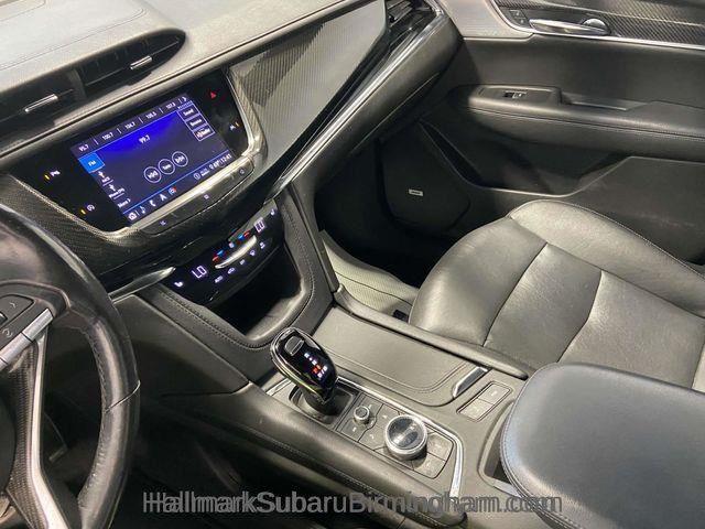 Cadillac XT6  2020 Cadillac XT6  2020