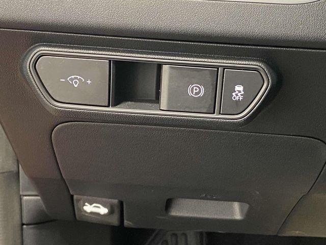 Kia K4  2025 Kia K4  2025