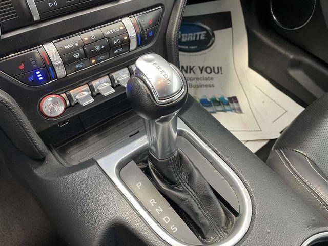 Ford Mustang  2022 Ford Mustang  2022