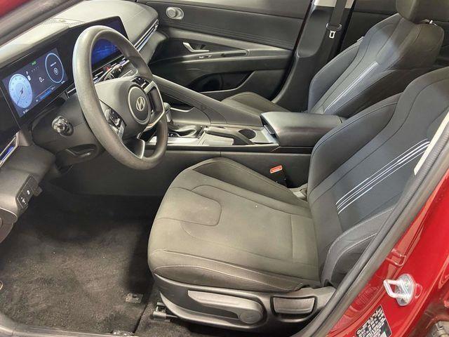 Hyundai Elantra  2024 Hyundai Elantra  2024