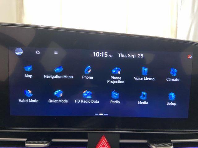 Hyundai Elantra  2024 Hyundai Elantra  2024