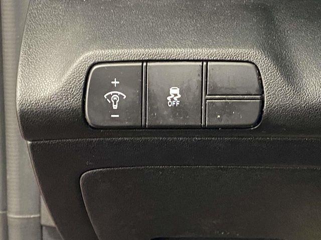 Hyundai Elantra  2024 Hyundai Elantra  2024