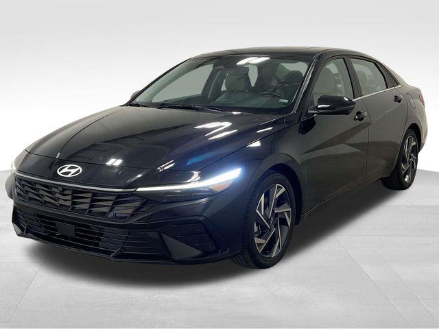 Hyundai Elantra  2024 Hyundai Elantra  2024