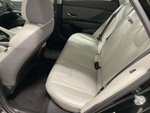 Hyundai Elantra  2024 Hyundai Elantra  2024