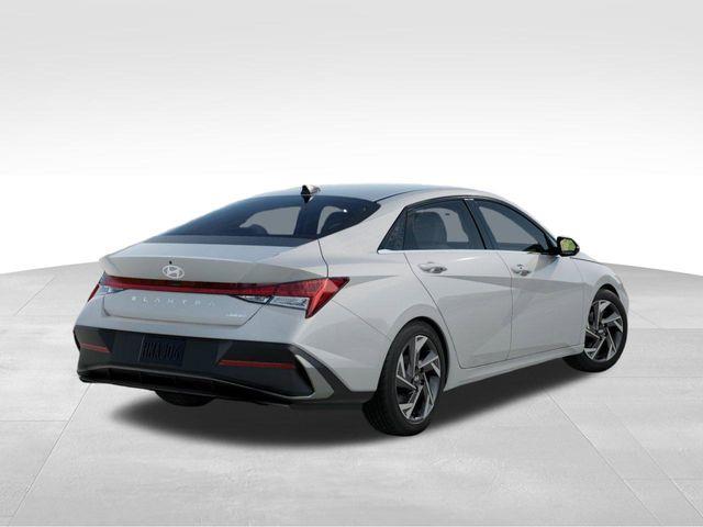 Hyundai Elantra  2025