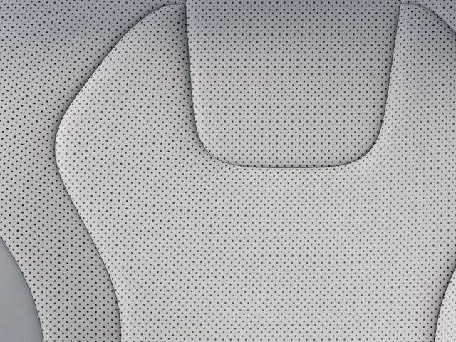 Hyundai Elantra  2025