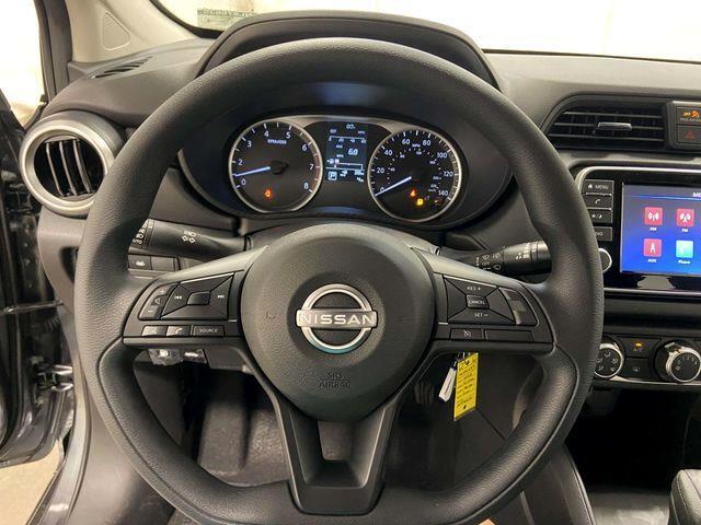 Nissan Versa  2025