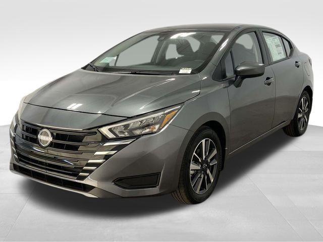 Nissan Versa  2025