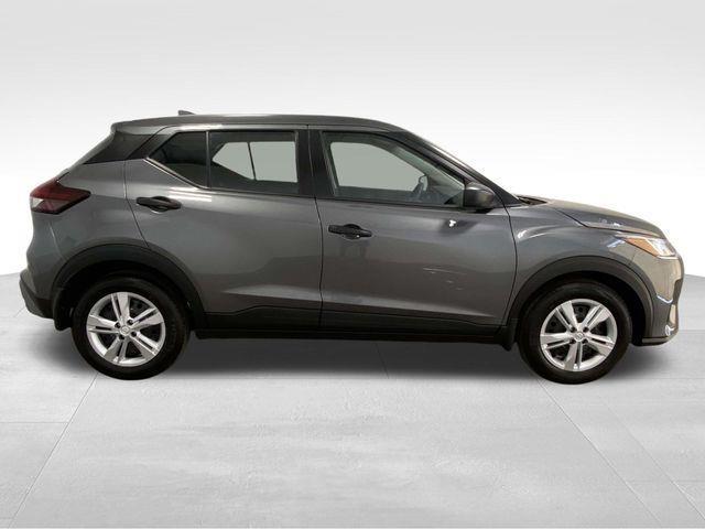 Nissan Kicks  2025