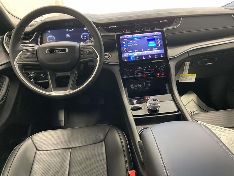 Jeep Grand Cherokee  2025