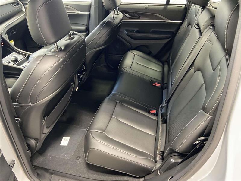 Jeep Grand Cherokee  2025