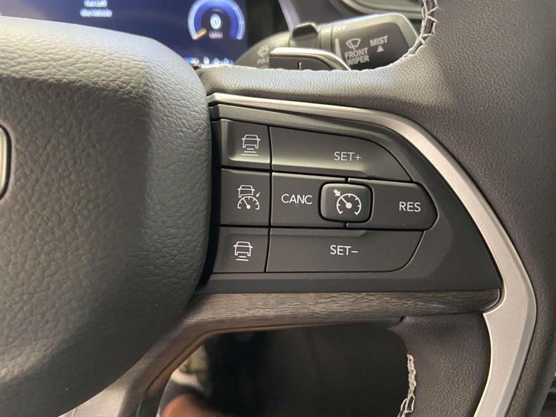 Jeep Grand Cherokee  2025