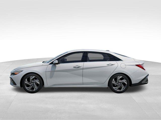Hyundai Elantra  2025