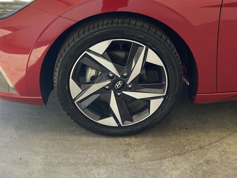 Hyundai Elantra  2023