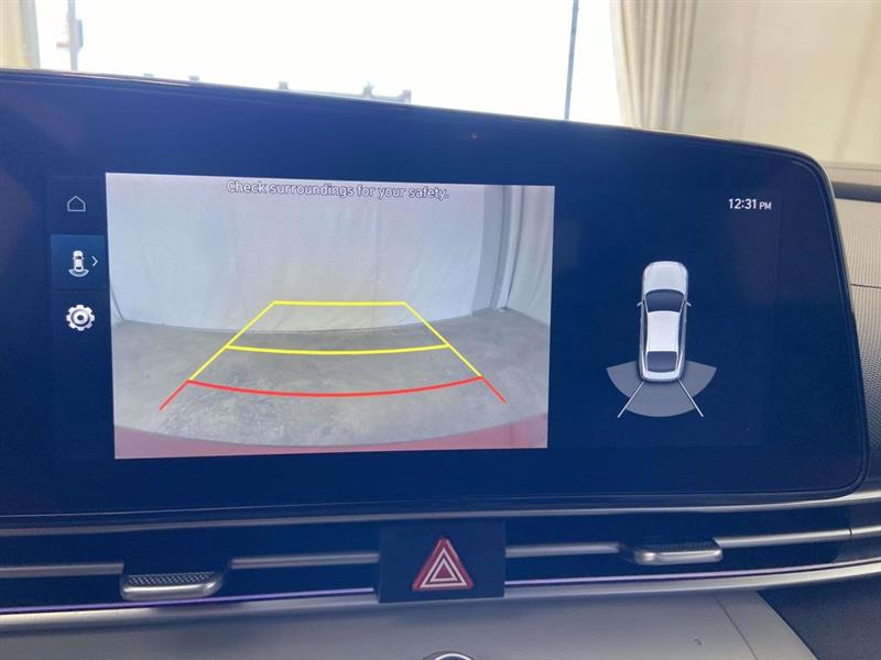 Hyundai Elantra  2023