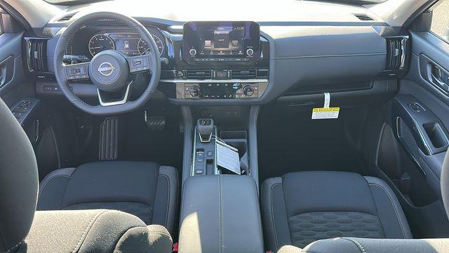 Nissan Pathfinder  2025