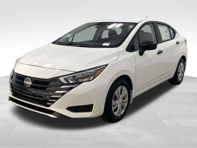 Nissan Versa  2025