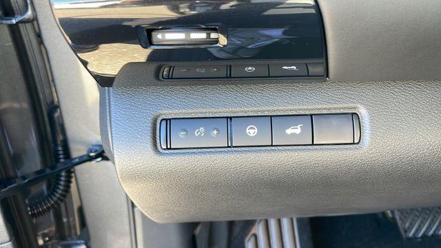 Nissan Pathfinder  2025