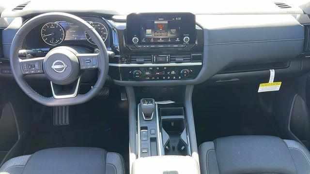 Nissan Pathfinder  2025