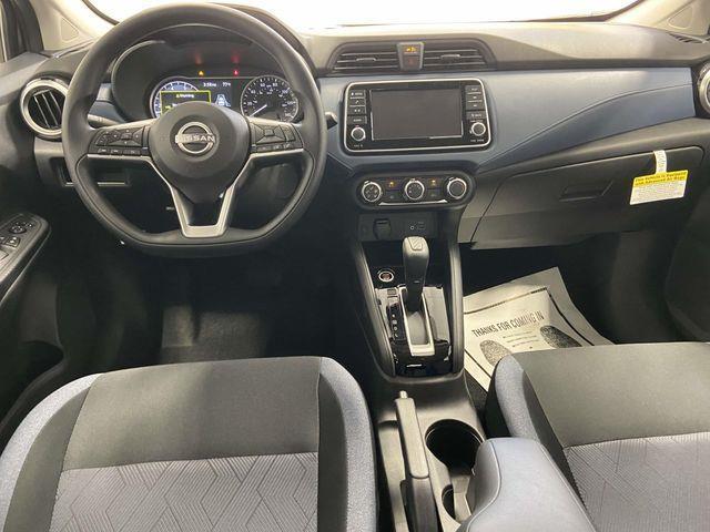 Nissan Versa  2025