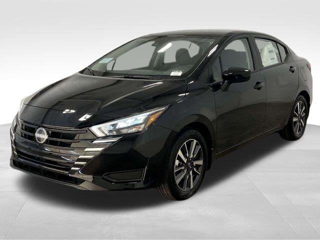 Nissan Versa  2025
