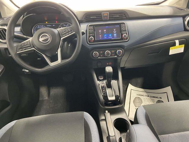Nissan Versa  2025