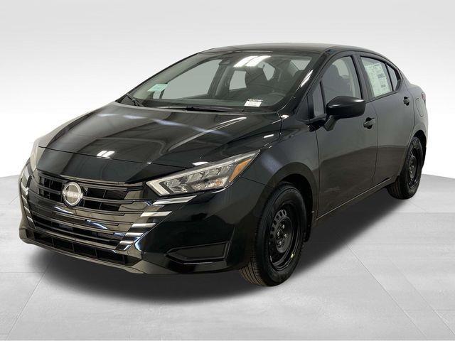 Nissan Versa  2025