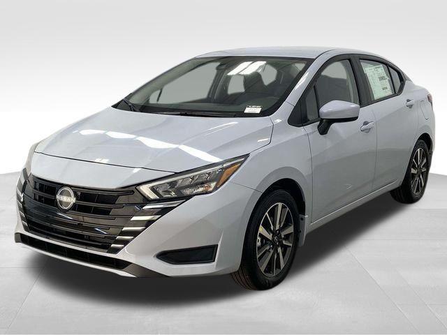 Nissan Versa  2025