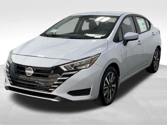 Nissan Versa  2025