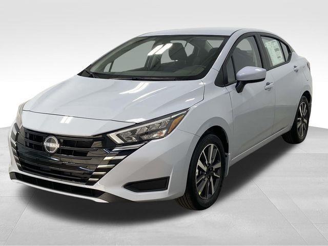 Nissan Versa  2025