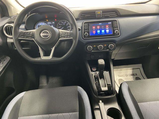 Nissan Versa  2025