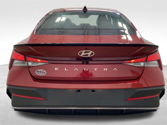 Hyundai Elantra  2025 Hyundai Elantra  2025