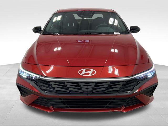 Hyundai Elantra  2025 Hyundai Elantra  2025