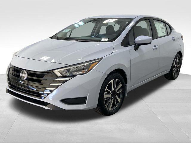 Nissan Versa  2025