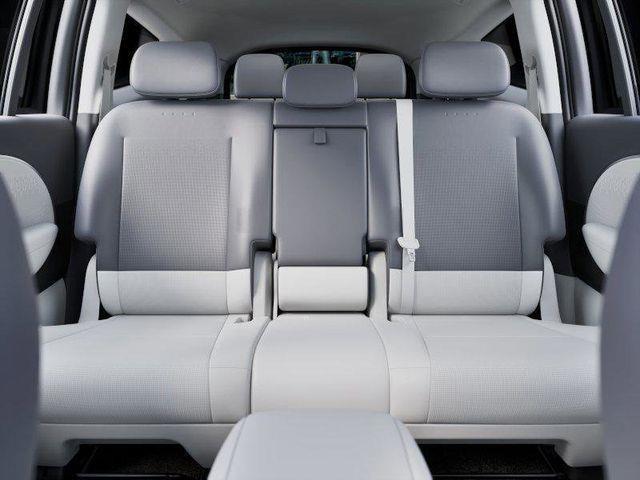 Hyundai Ioniq 9  2026