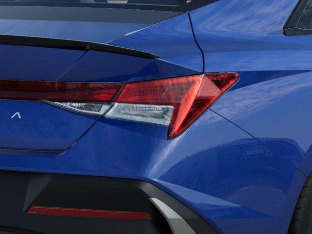 Hyundai Elantra  2025 Hyundai Elantra  2025